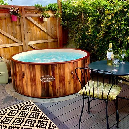 Elkstone Studio Private Hottub Pet Friendly Malvern Екстер'єр фото