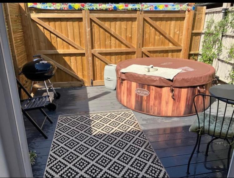 Elkstone Studio Private Hottub Pet Friendly Malvern Екстер'єр фото