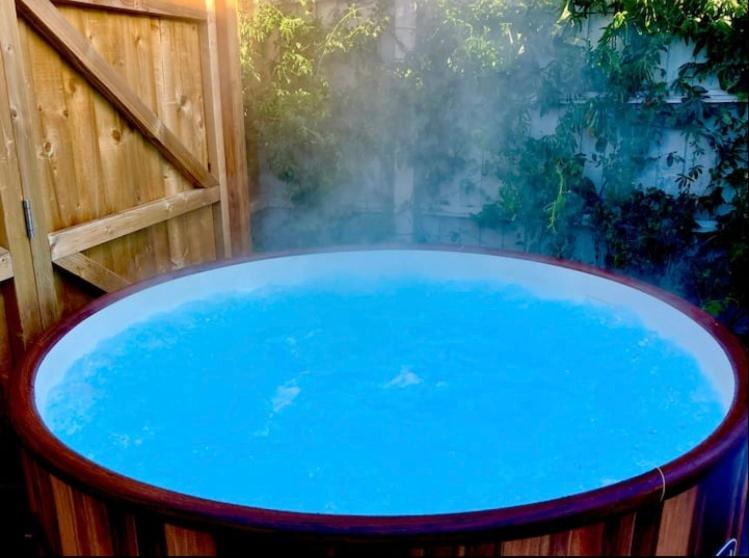 Elkstone Studio Private Hottub Pet Friendly Malvern Екстер'єр фото